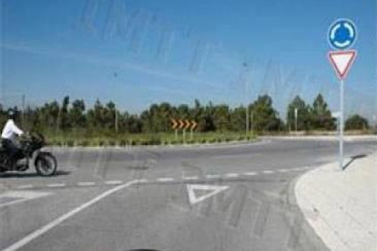 Nesta situação, quem deve avançar em primeiro lugar?